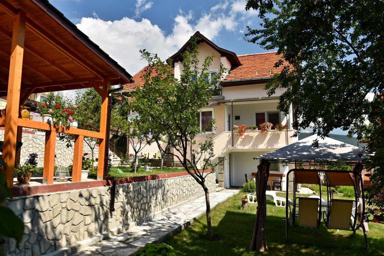 Saint Maria Guest House Велинград Екстер'єр фото