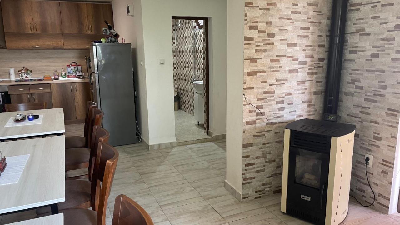 Saint Maria Guest House Велинград Екстер'єр фото