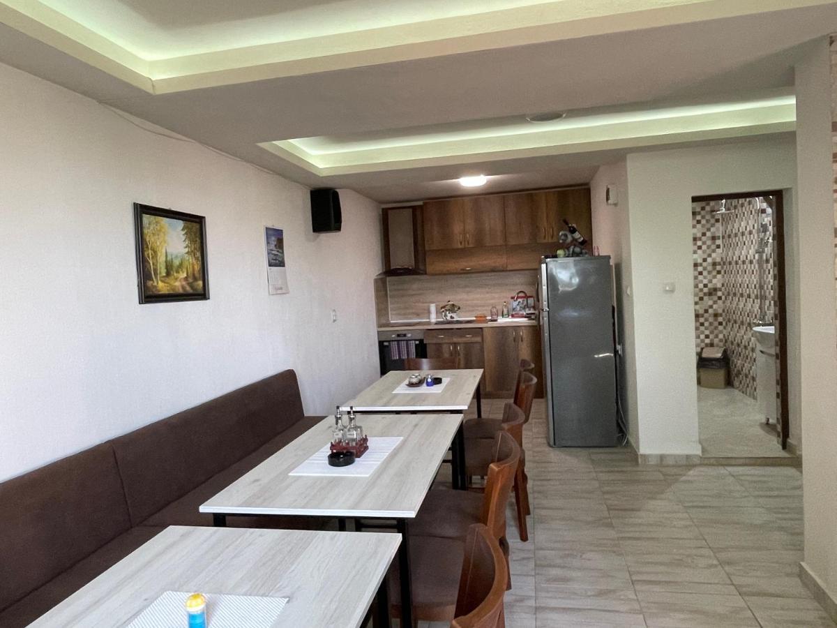 Saint Maria Guest House Велинград Екстер'єр фото