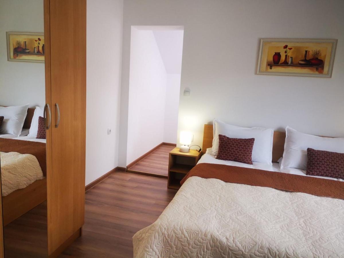 Saint Maria Guest House Велинград Екстер'єр фото