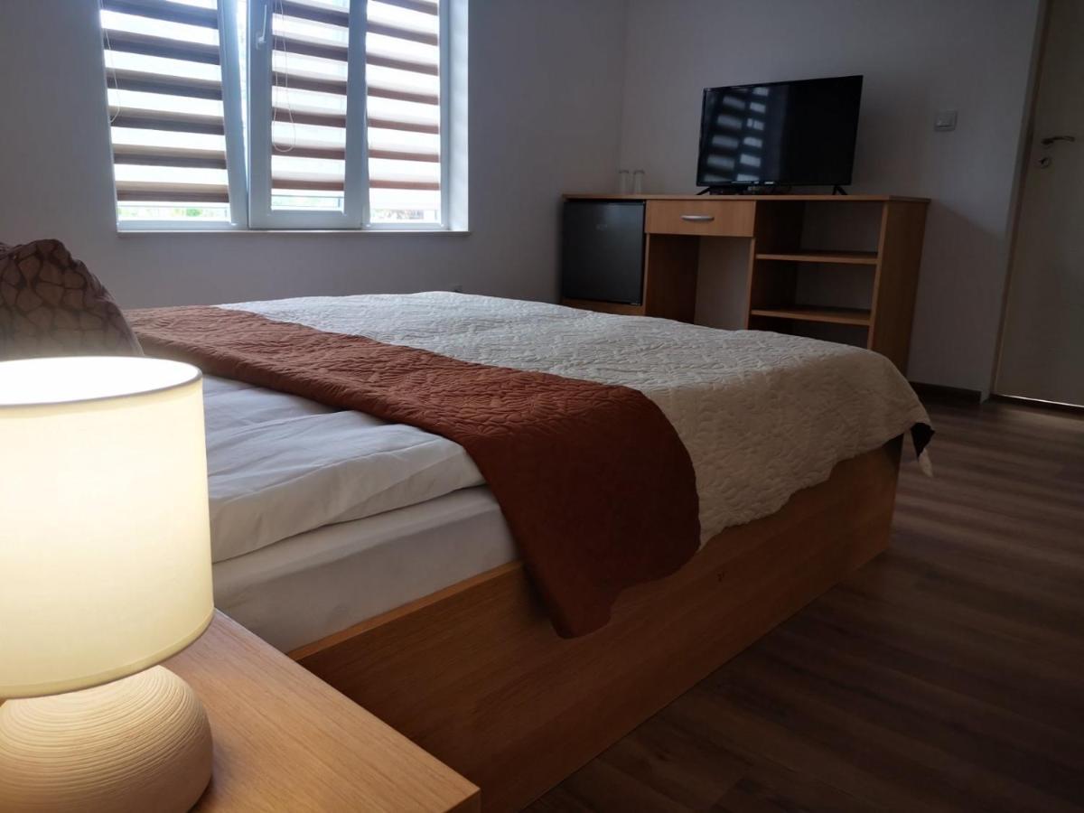 Saint Maria Guest House Велинград Екстер'єр фото