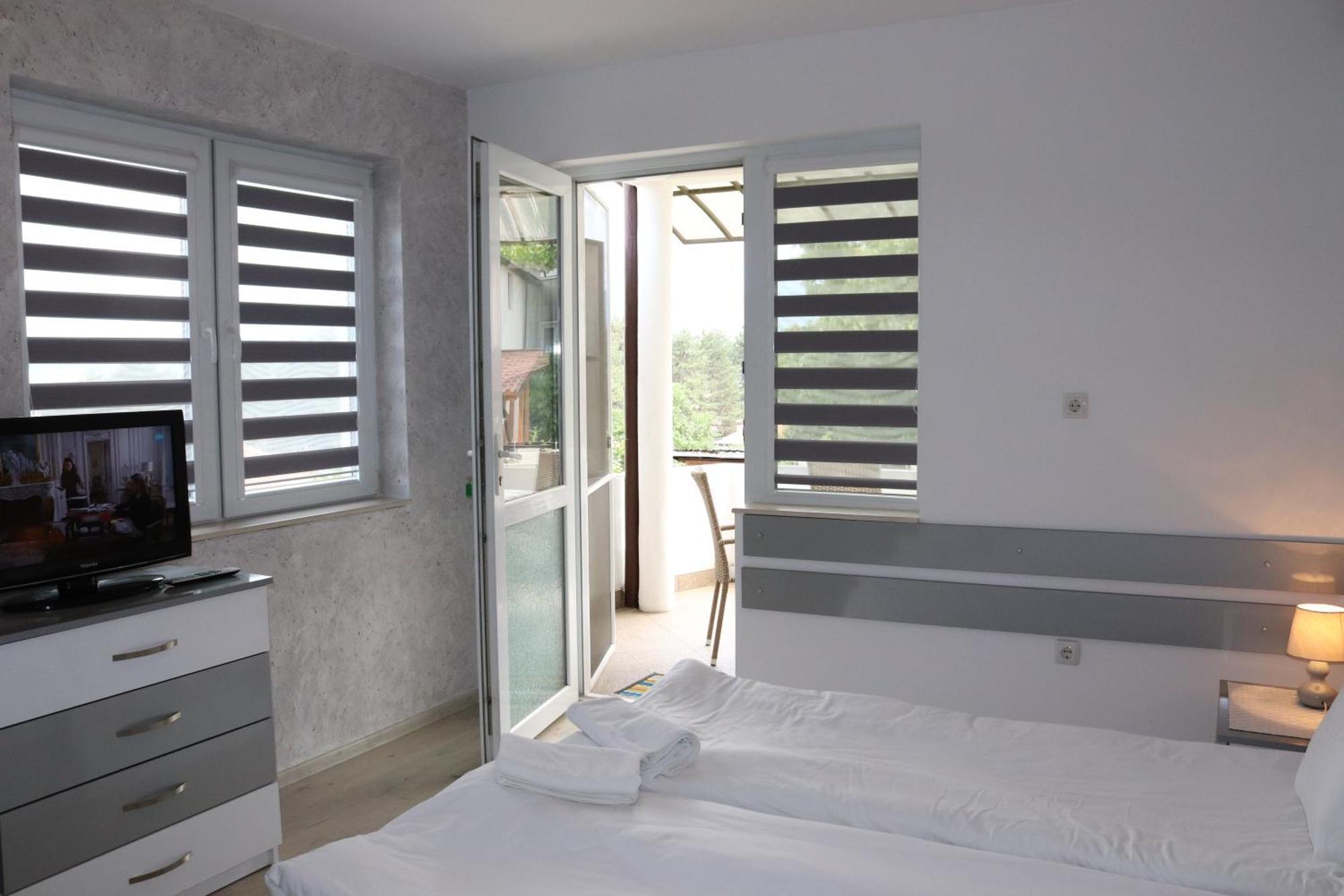 Saint Maria Guest House Велинград Екстер'єр фото